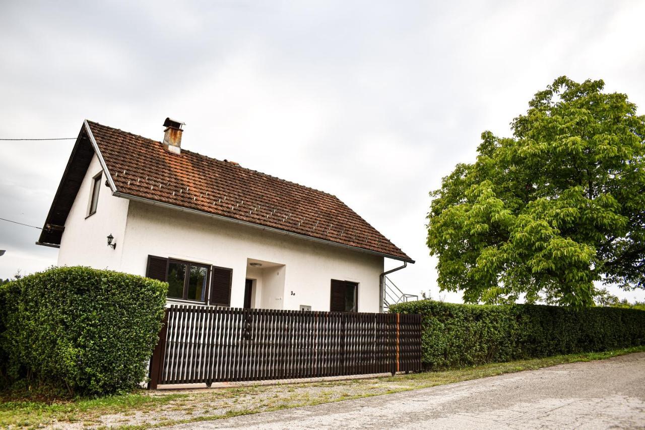 House Narta - Rastoke Apartment Слуни Екстериор снимка