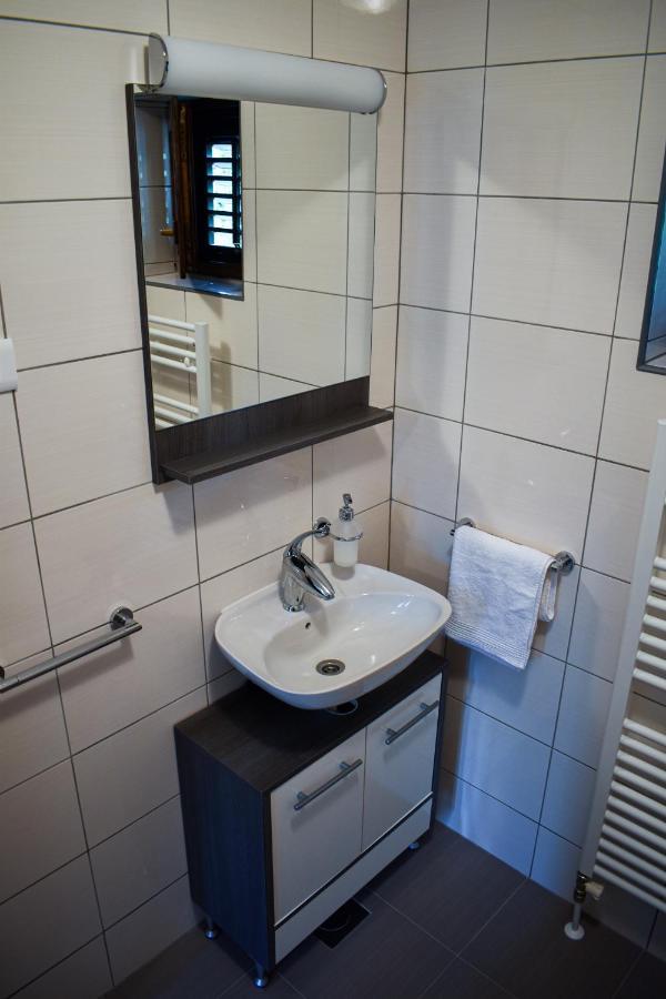 House Narta - Rastoke Apartment Слуни Екстериор снимка